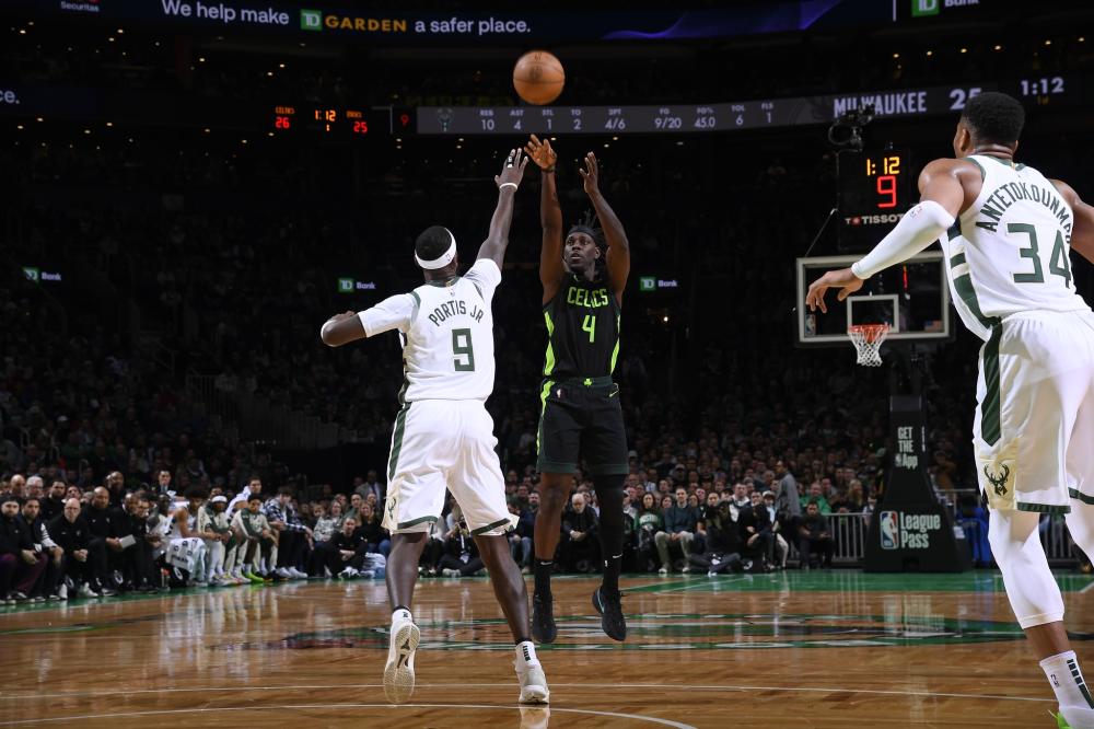 也是对球迷 也是对球迷