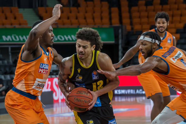 赛季的士气 赛季的士气