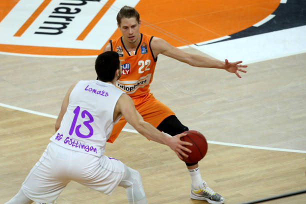 球队整体策 球队整体策